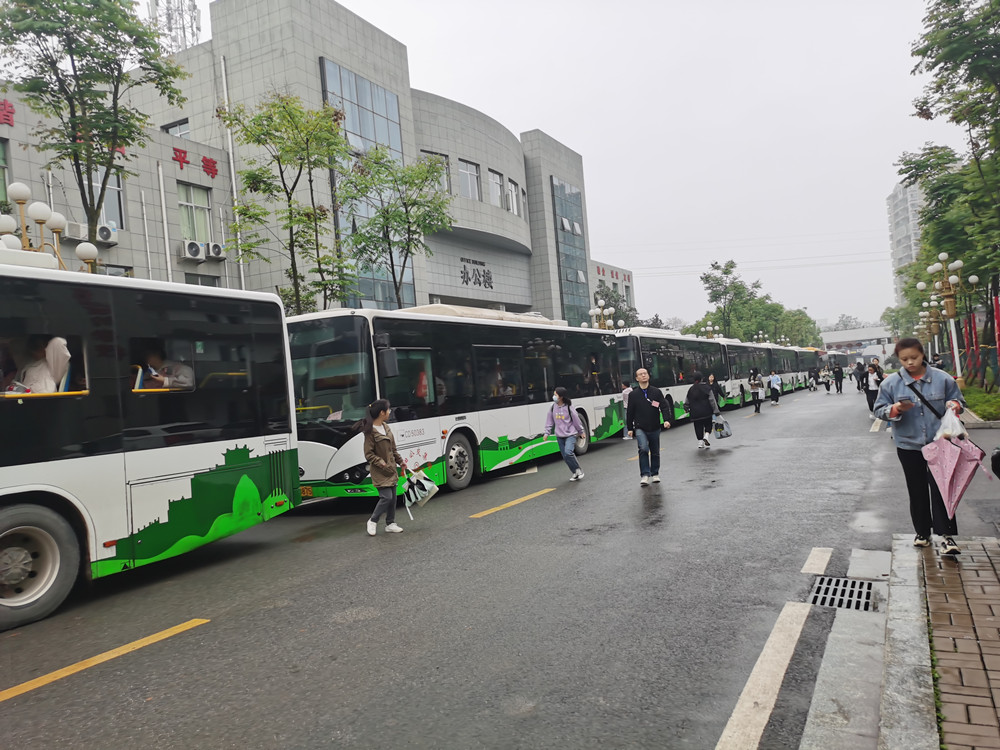 杏盛娱乐圆满完成2021年4月自学考试工作