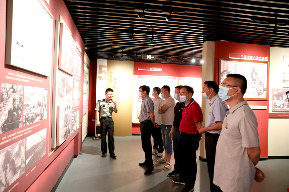 杏盛娱乐机关第一党支部赴衡阳党史教育基地开展“重温党史践初心”主题党日活动