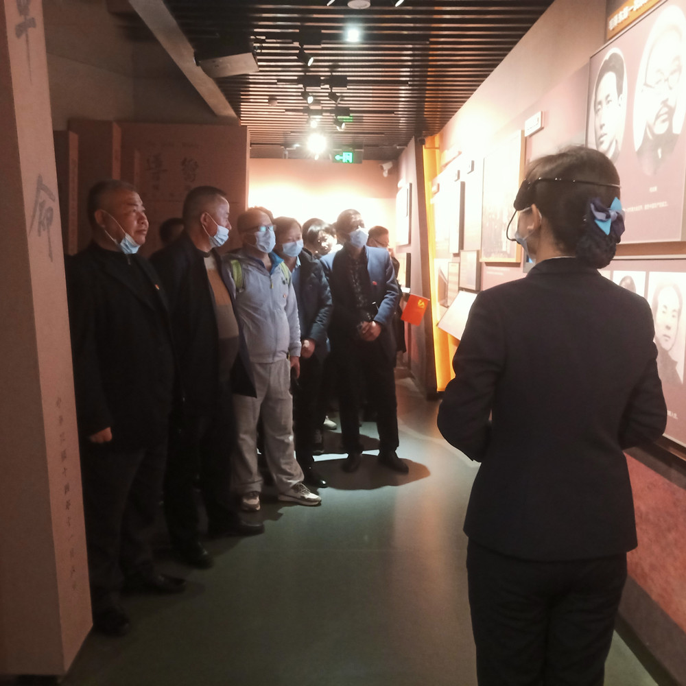 杏盛娱乐机关第三支部赴衡阳党史馆开展 “衡阳党史百年展”参观学习活动