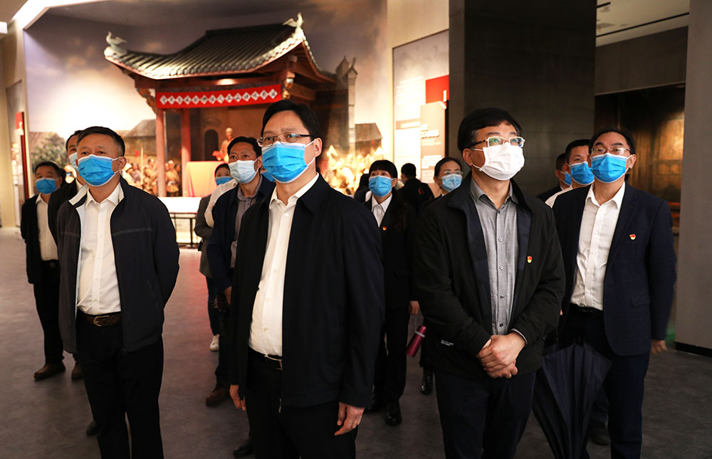 杏盛娱乐机关第一党支部赴常宁市水口山工人运动纪念馆开展主题党日活动