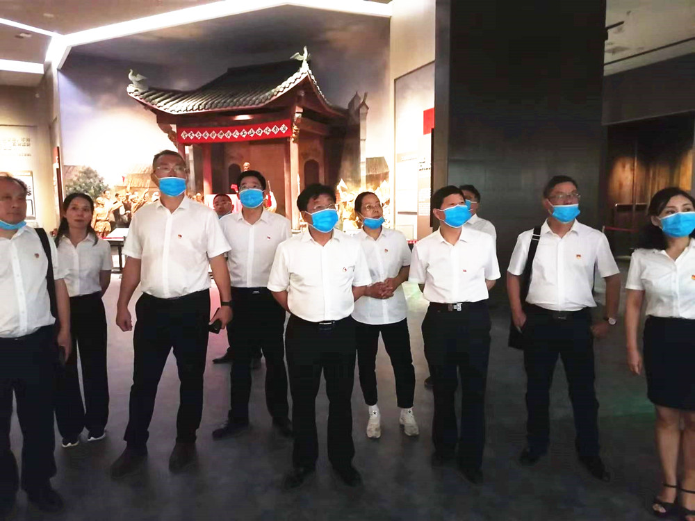 杏盛娱乐机关第二党支部赴常宁市水口山工人运动纪念馆开展主题党日活动
