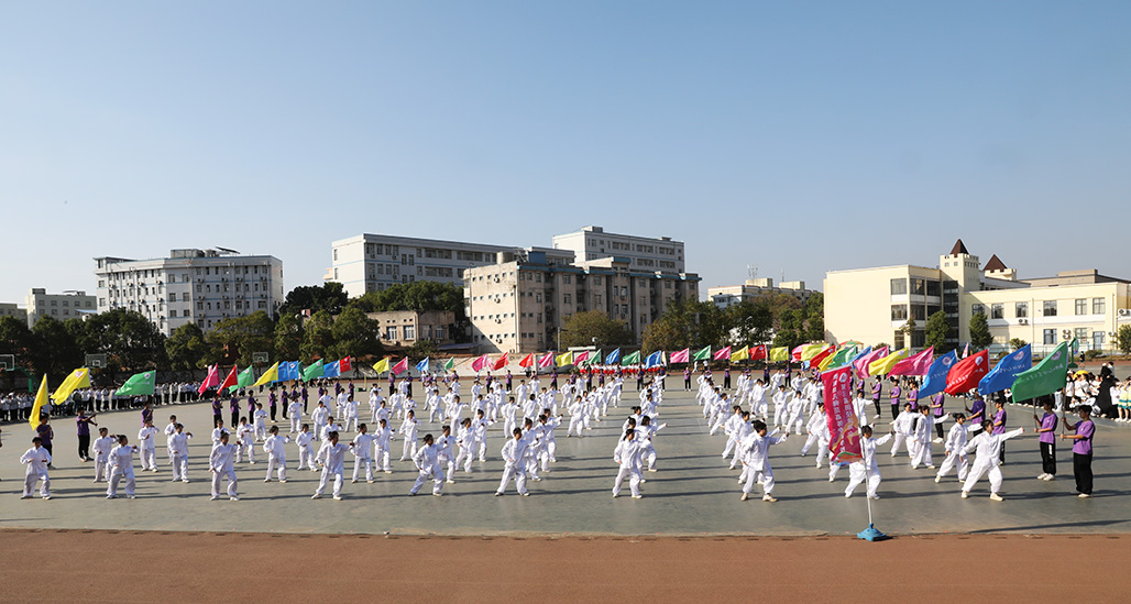 杏盛娱乐举行2022年秋季田径运动会