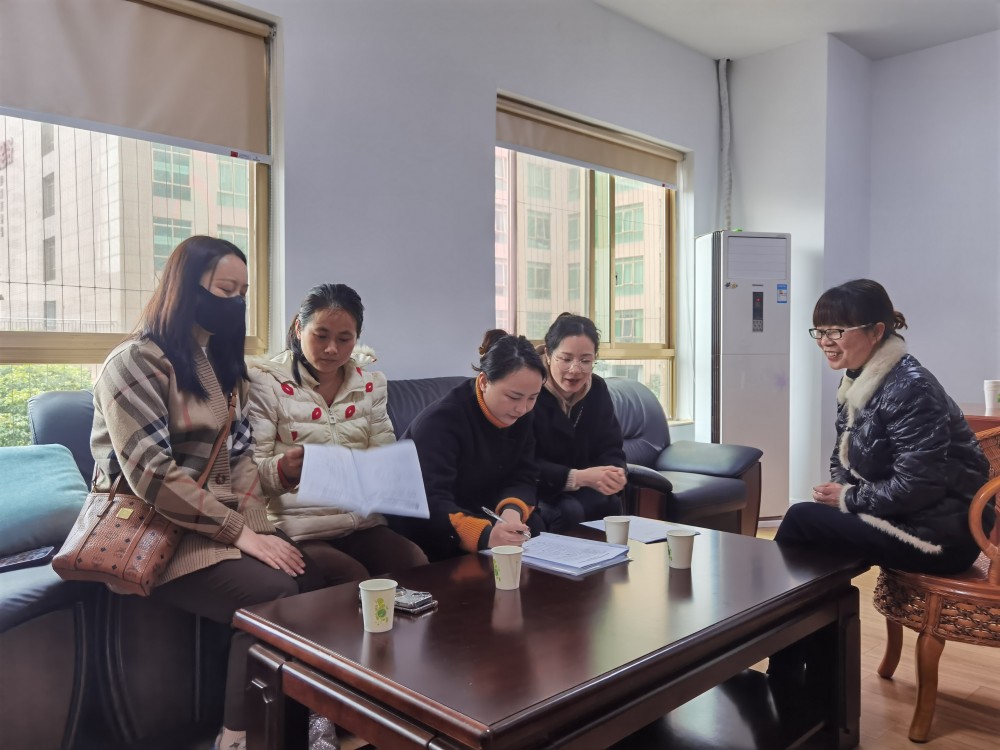 杏盛娱乐现代服务与管理系深入托育机构走访调研