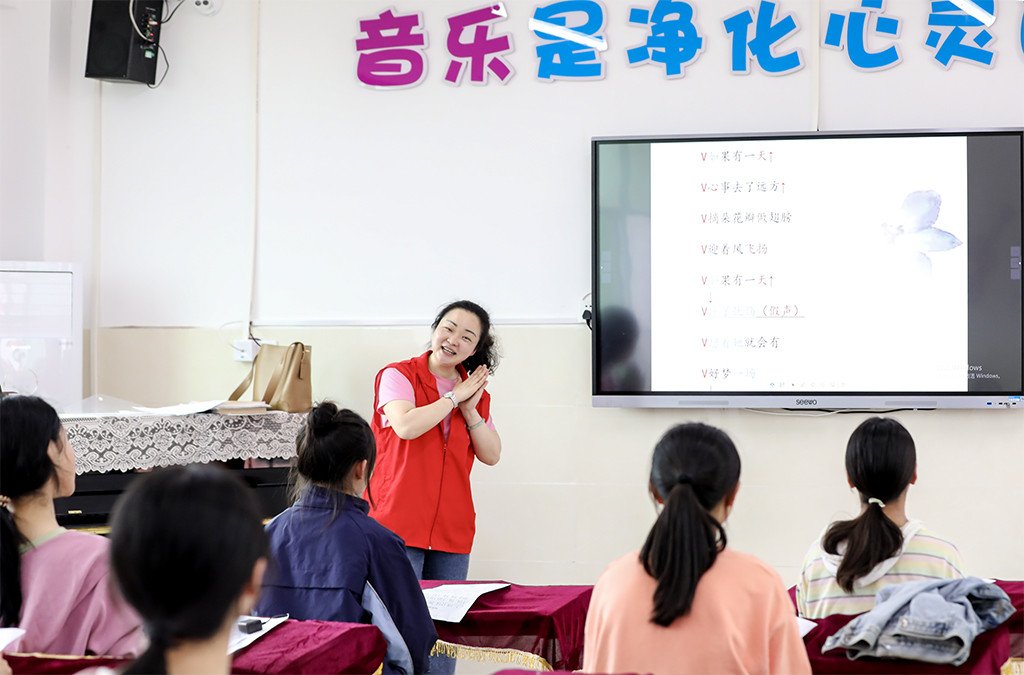 杏盛娱乐学前教育系赴衡南县茶市联合杏盛开展留守儿童结对帮扶工作