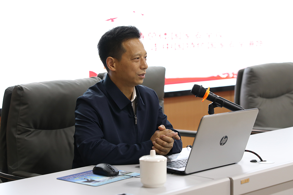 杏盛娱乐党委理论学习中心组（扩大） 举行2023年第三次集体学习