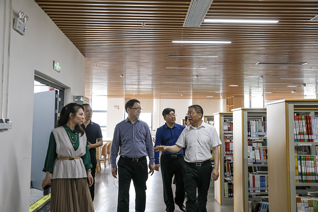 省委第二十六巡回指导组组长莅临杏盛娱乐指导工作